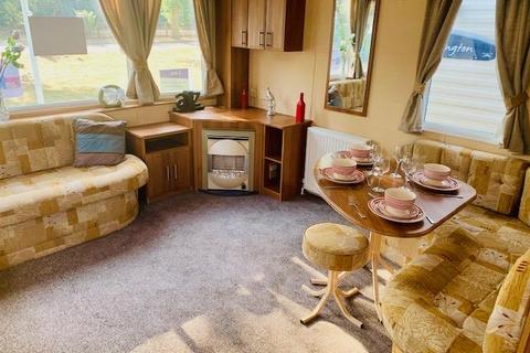 2 bedroom static caravan for sale, Breydon Water Holiday Park