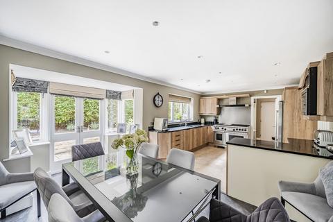 6 bedroom detached house for sale, Harlow Grange Park, Beckwithshaw, HG3