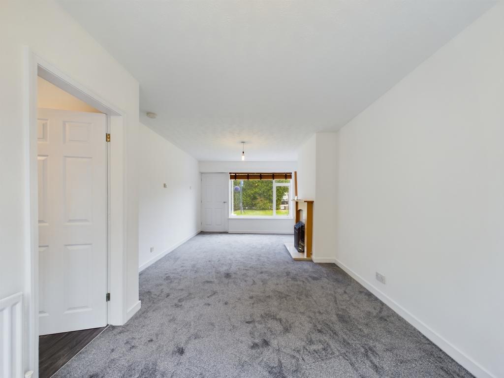 32 Douglas Road (2)