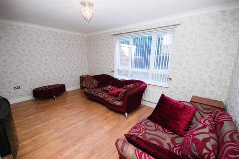 3 bedroom semi-detached house for sale, Scafell Drive, Kenton