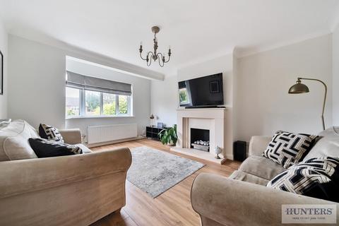 4 bedroom semi-detached house for sale, Beechway, Bexley