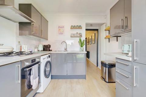 53 Castle Lane, Benfleet, SS7 2AL