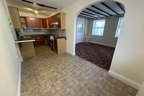 3 bedroom end of terrace house for sale, St Michael Street, Brecon, LD3