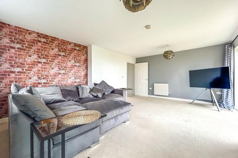 2 bedroom penthouse for sale, Kittiwake Drive, Portishead, Bristol, Somerset, BS20