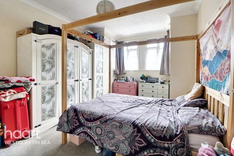 1 bedroom maisonette for sale, North Avenue, SOUTHEND-ON-SEA