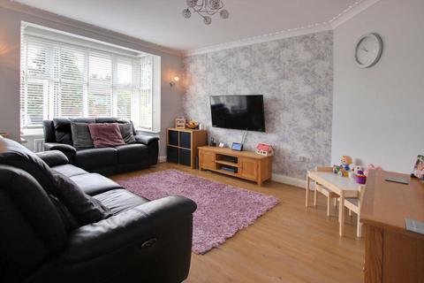 2 bedroom maisonette for sale, Spring Park Road, Shirley