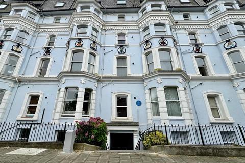 2 bedroom flat for sale, St. Martins Avenue, Scarborough