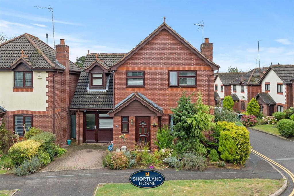 Frankpledge Road, Coventry CV3 4 bed detached house - £335,000