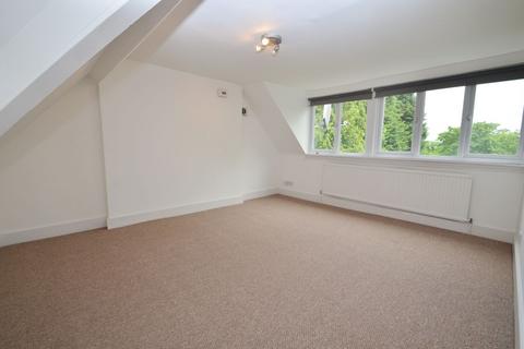 2 bedroom flat to rent, Hamlet Road, Crystal Palace SE19