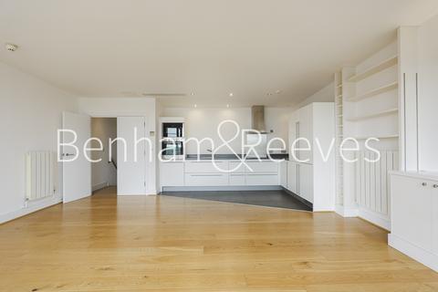 3 bedroom apartment to rent, Cadogan Road, Royal Arsenal Riverside SE18