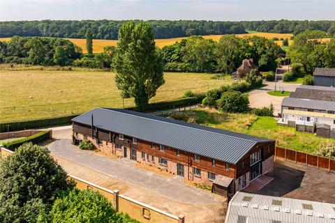 3 bedroom barn conversion to rent, Watling Street, Potterspury, Towcester, Northamptonshire, NN12