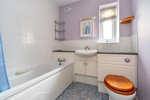 25/3 Greenpark, Edinburgh, EH17 7TA