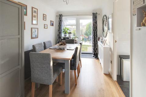 27 Drewray Drive, Taverham, Norwich, NR8 6XS