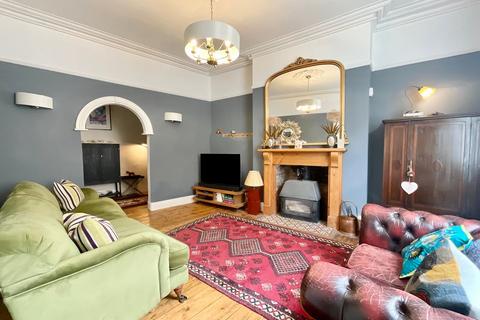 5 bedroom terraced house for sale, Cross Street, Newport NP18