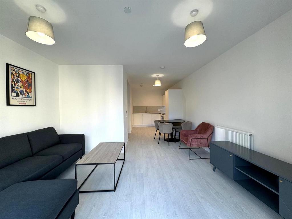 Living area pic 8.jpeg