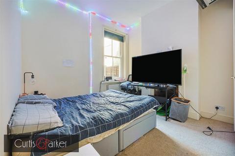 2 bedroom flat for sale, Niton Street, Fulham, SW6