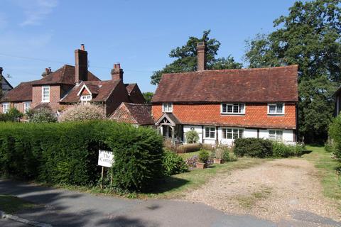 3 bedroom detached house for sale, Church Street, Horsham RH12