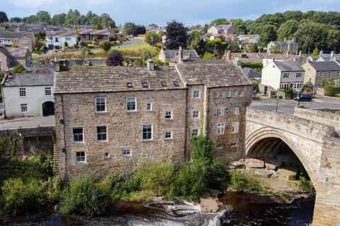 3 bedroom terraced house for sale, Riverside, Bridge End, Barnard Castle