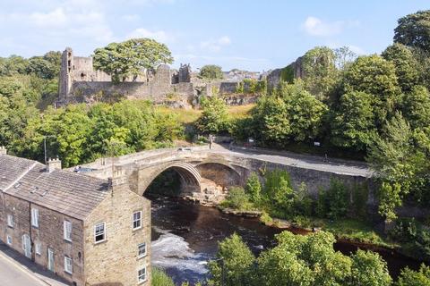 3 bedroom terraced house for sale, Riverside, Bridge End, Barnard Castle