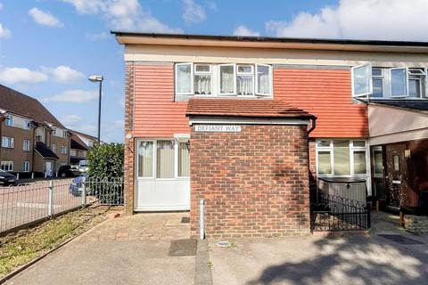 4 bedroom end of terrace house for sale, Defiant Way, Wallington, Surrey