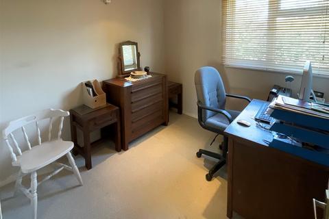 36 Defiant Way, Wallington, SM6 9HD