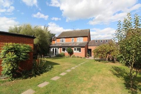 5 bedroom character property for sale, Mill Lane, Leicester LE19