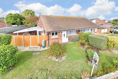 18 Beechwood Close, St Marys Bay, Romney Marsh, TN29 0XF