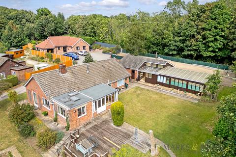 3 bedroom detached bungalow for sale, Flordon Road, Creeting St Mary, Ipswich, IP6