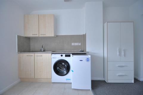 1 bedroom in a house share to rent, Marion Crescent, Orpington BR5