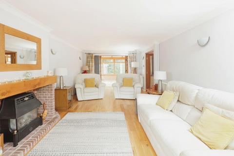 27 Bowood End, Sutton Coldfield, B76 1LU