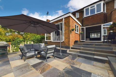 46 Derwent Drive, Purley, CR8 1EQ