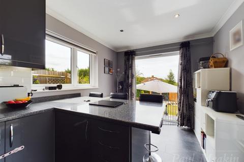 46 Derwent Drive, Purley, CR8 1EQ