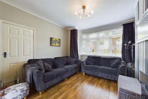 46 Derwent Drive, Purley, CR8 1EQ