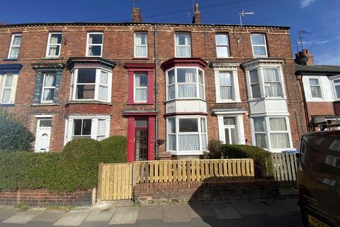 2 bedroom maisonette to rent, 2 Bed Maisonette Flat, New Burlington Road, Bridlington, YO15 3HT