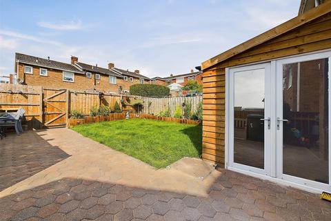 3 bedroom semi-detached house for sale, Harraby Gardens, Gateshead NE9