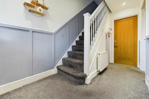 3 bedroom semi-detached house for sale, Harraby Gardens, Gateshead NE9