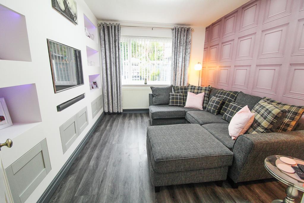 Mount Drive, Marple 3 bed end of terrace house for sale £320,000