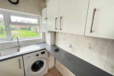 3 bedroom semi-detached house to rent, The Fairway, Wembley HA0