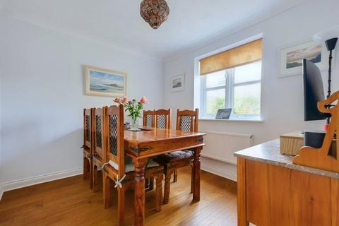 57 Isaac Square, Great Baddow, Chelmsford, CM2 7PP