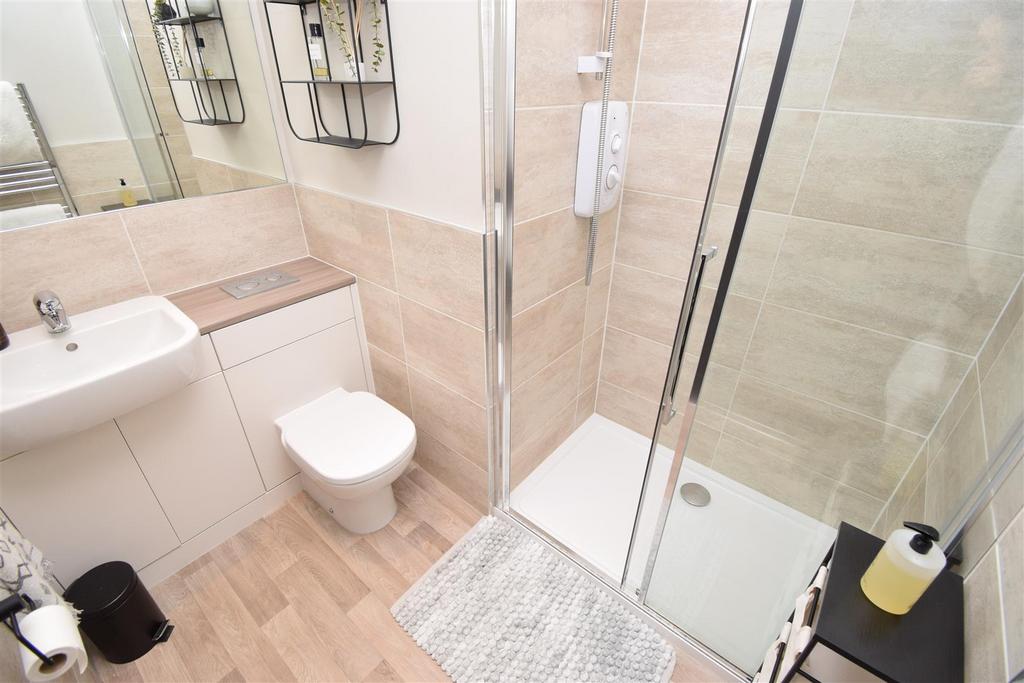 En suite shower room.jpg