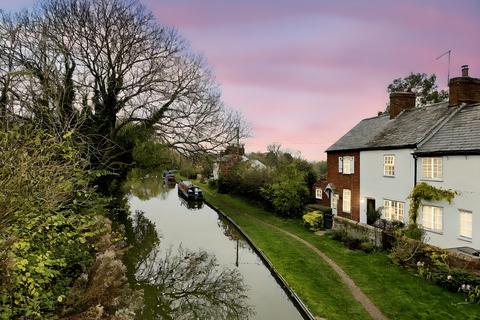 3 bedroom semi-detached house for sale, New Bridge, Long Buckby Wharf, NN6 7HW