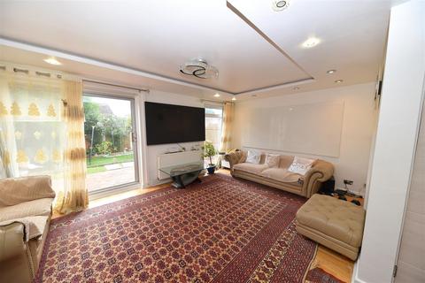 3 bedroom semi-detached house for sale, Fakenham Croft, Birmingham B17