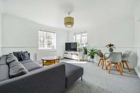 2 bedroom apartment for sale, Avery Hill Road, London