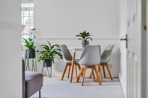 Flat 2, 76 Avery Hill Road, London, SE9 2HE