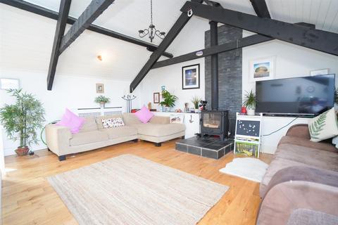2 Barton Mews, Parkham, Bideford, EX39 5RL