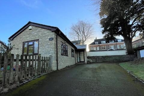 2 bedroom detached bungalow to rent, Stoke Hill, Bristol BS9