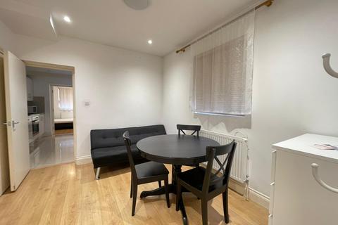 2 bedroom flat to rent, Sherwood Road, Harrow HA2