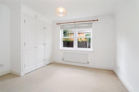10 Ravens Close, Surbiton, KT6 4QG