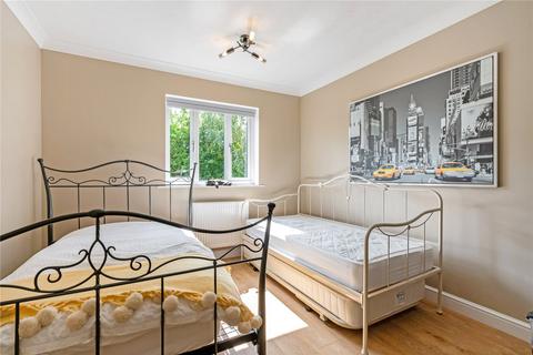 17 Bowmans Way, Sedgebrook, Grantham, NG32 2HF