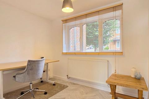 59 Wingate Drive, Ampthill, Bedford, MK45 2XF
